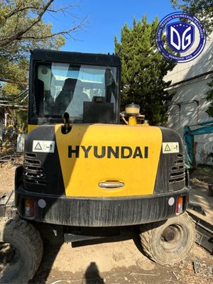 Χρησιμοποιούμενη εκσκαφέας τροχών Hyundai 60w-7 6 τόνων Υδραυλική μικρή εκσκαφέας 10 μονάδες διαθέσιμες τώρα