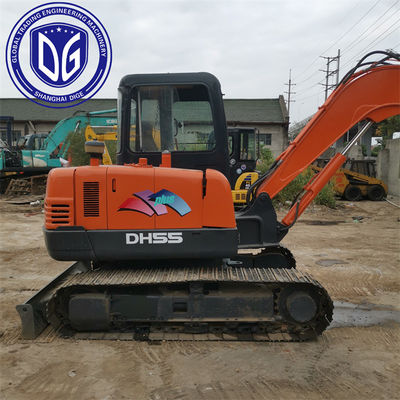 Λειτουργία μίνι εκσκαφέα Doosan DH55 Χρησιμοποιημένο εκσκαφέα Doosan 5.5t Επαγγελματική συντήρηση
