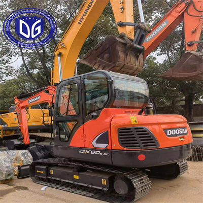 Μίνι εκσκαφέας Doosan Χρησιμοποιείται Doosan DX60 6Ton μικρός εκσκαφέας με βαρύ φορτίο και στερεή μηχανή