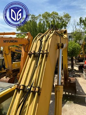 Αρχικό Komatsu PC240-8 24 τόνων Μέτρια Χρησιμοποιούμενη Εκσκαφέας Γυρνούντος Μεγάλη ευελιξία