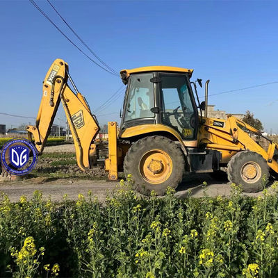 Χρησιμοποιούμενος βαρετήρας JCB 3CX, σε υπέροχη κατάσταση, έτοιμος για πώληση τώρα.