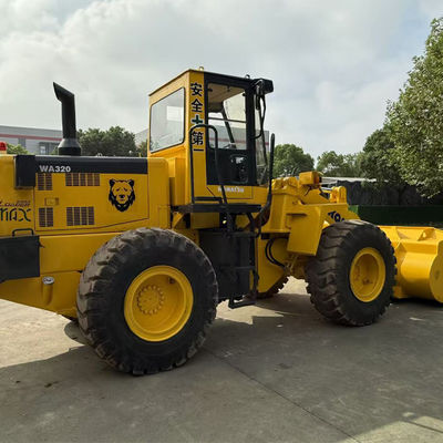 Ιαπωνική μάρκα φορτιστή Komatsu WA320 Χρησιμοποιούμενος φορτιστής για τον κατασκευαστικό εξοπλισμό Komatsu