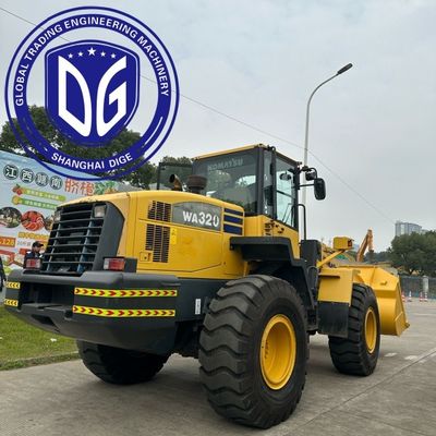 Πολυδιάστατος υδραυλικός φορτιστής Komatsu Wa320 για γρήγορο και εύκολο χειρισμό υλικών