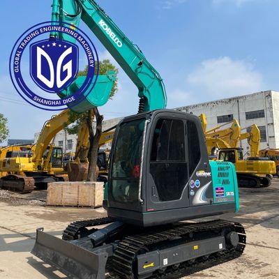 Χρησιμοποιούμενο Kobelco SK75 Excavator Track Moving Type Compact