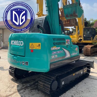 Χρησιμοποιούμενο Kobelco SK75 Excavator Track Moving Type Compact