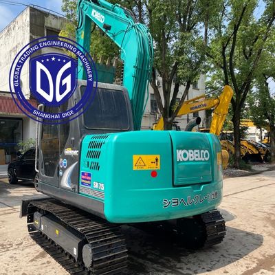 Χρησιμοποιούμενο Kobelco SK75 Excavator Track Moving Type Compact